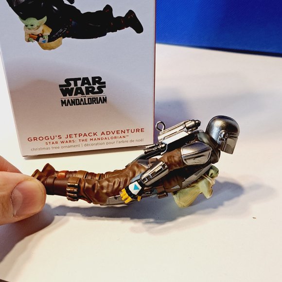 Hallmark GROGU'S JETPACK ADVENTURE Christmas Ornament Star Wars Mandalorian 2023 - Picture 2 of 6